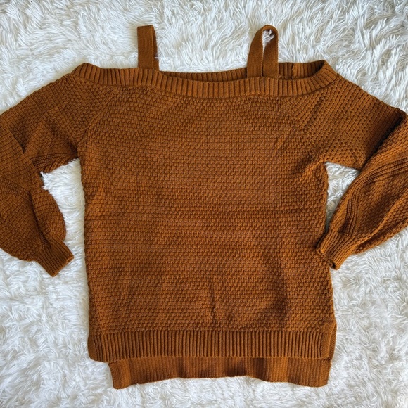 Maurices Sweaters - Maurice’s Off The Shoulder Burnt Orange Sweater Women’s Size Medium